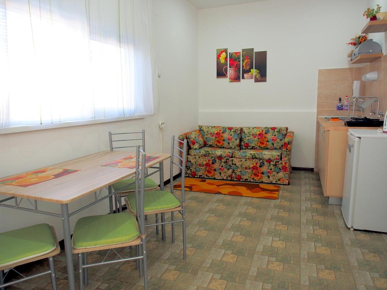 Apartament Studio Zlati Wraca Zewnętrze zdjęcie